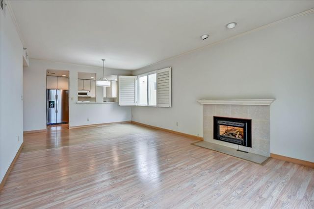 30 Lorton Avenue 303, Burlingame, CA 94010
