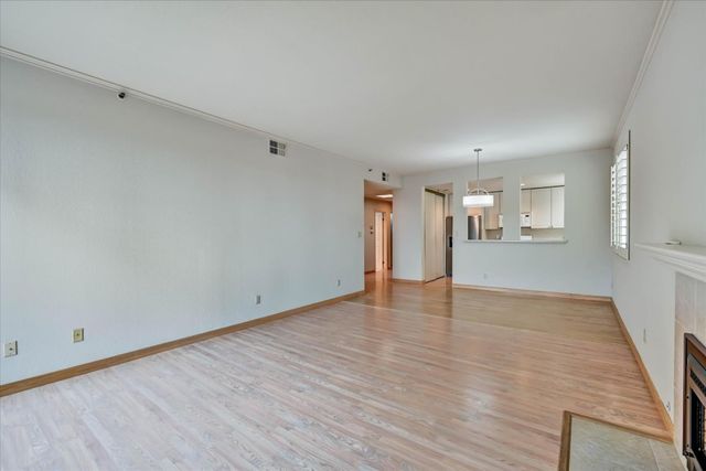 30 Lorton Avenue 303, Burlingame, CA 94010