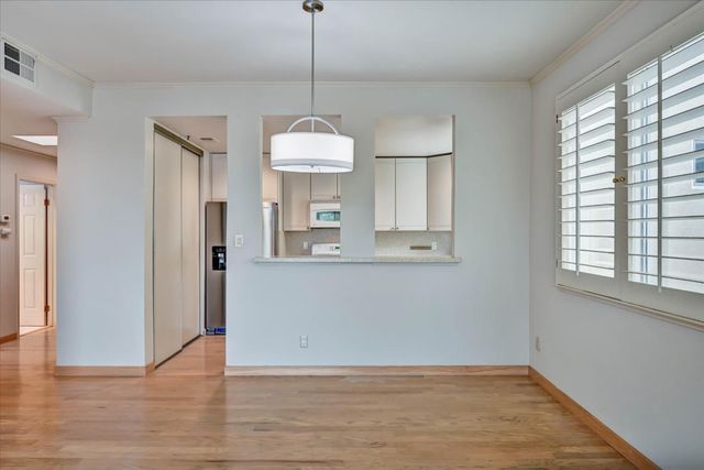 30 Lorton Avenue 303, Burlingame, CA 94010