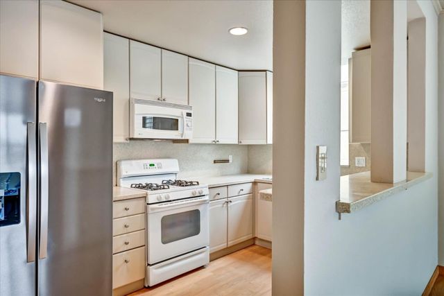 30 Lorton Avenue 303, Burlingame, CA 94010
