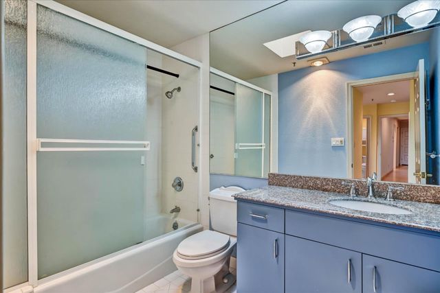 30 Lorton Avenue 303, Burlingame, CA 94010