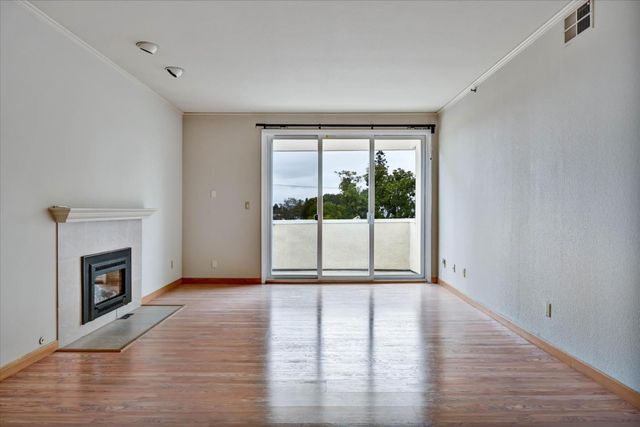 30 Lorton Avenue 303, Burlingame, CA 94010