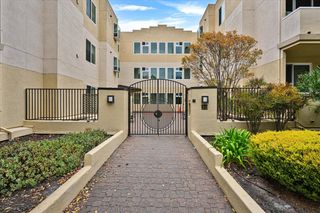 30 Lorton Avenue 303, Burlingame, CA 94010