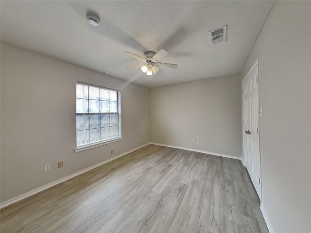 4912 Barberry Drive, Fort Worth, TX 76133