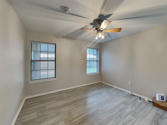 4912 Barberry Drive, Fort Worth, TX 76133