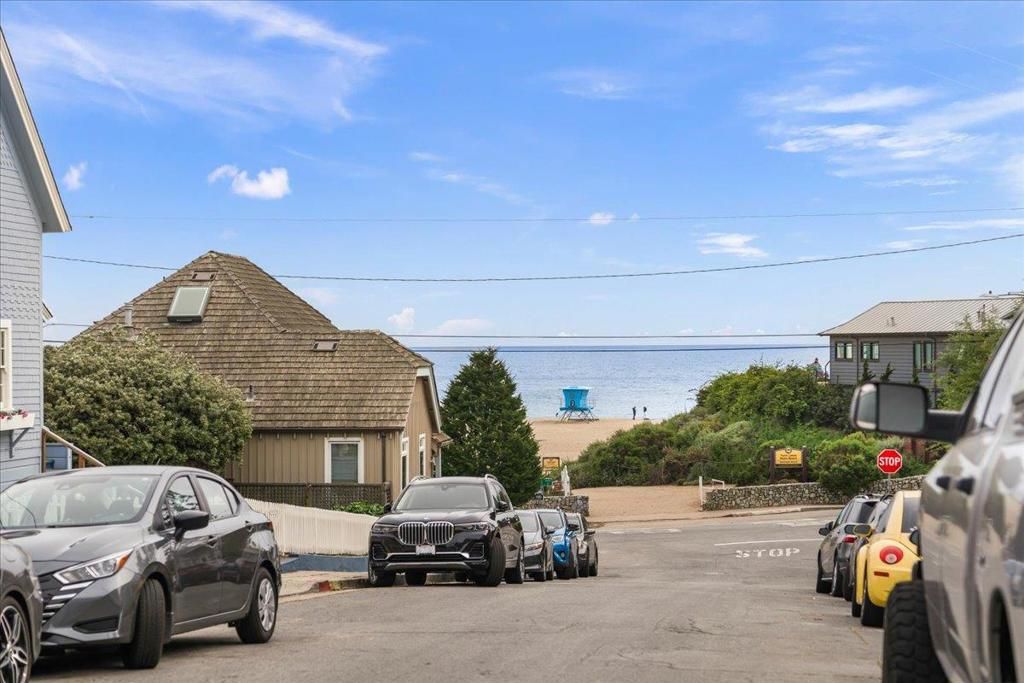 Image 3 of property listing at 116 Mott Avenue, Santa Cruz, CA 95062