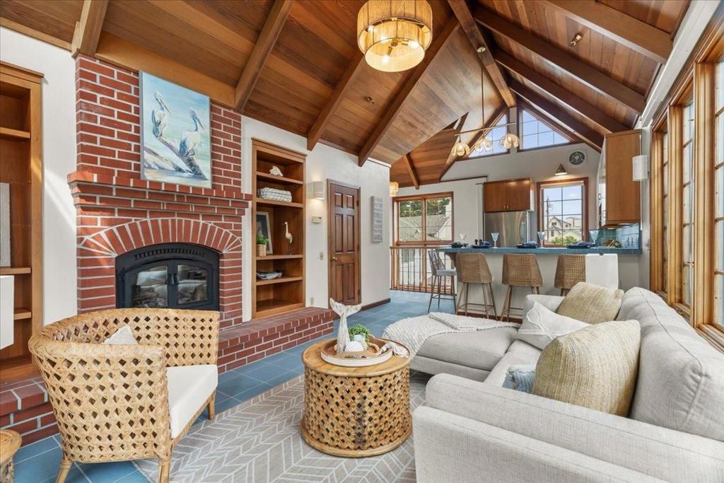 Image 8 of property listing at 116 Mott Avenue, Santa Cruz, CA 95062