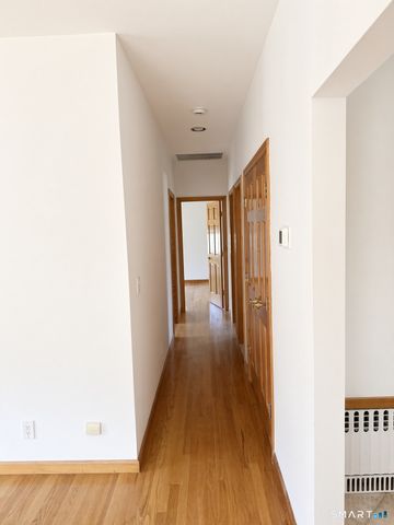 94 New Street 2, Greenwich, CT 06830