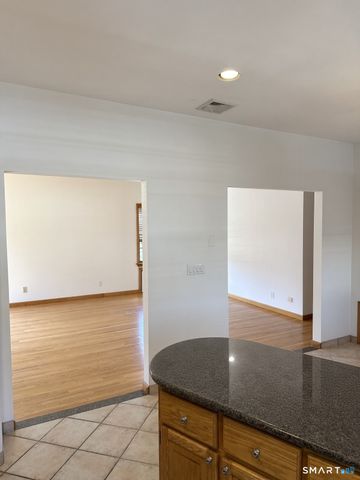 94 New Street 2, Greenwich, CT 06830