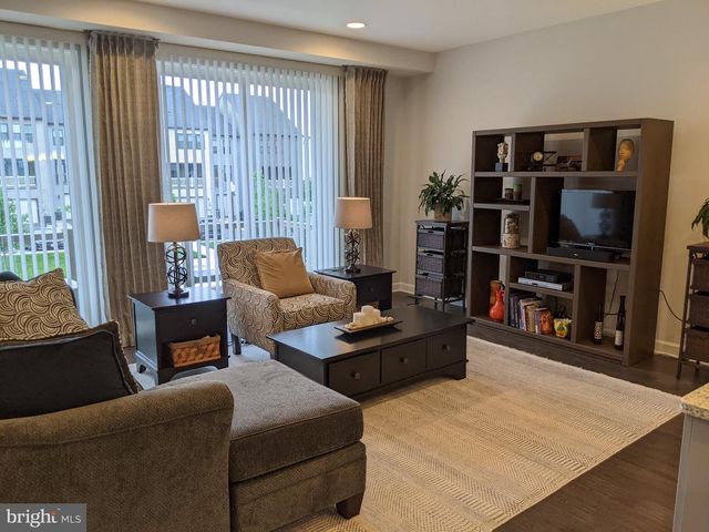 43349 STADIUM TER, Ashburn, VA 20148
