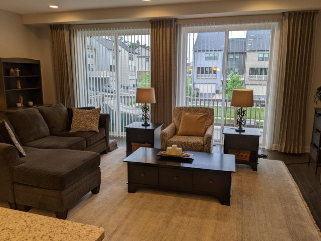 43349 STADIUM TER, Ashburn, VA 20148