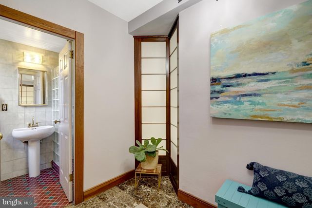 1647 PRESTON RD, Alexandria, VA 22302