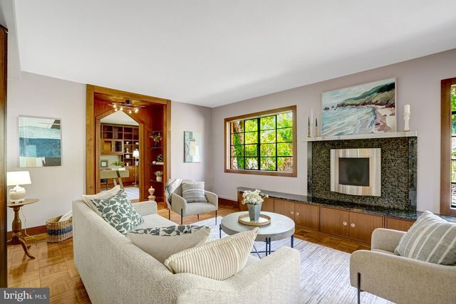 1647 PRESTON RD, Alexandria, VA 22302