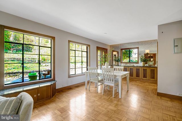 1647 PRESTON RD, Alexandria, VA 22302