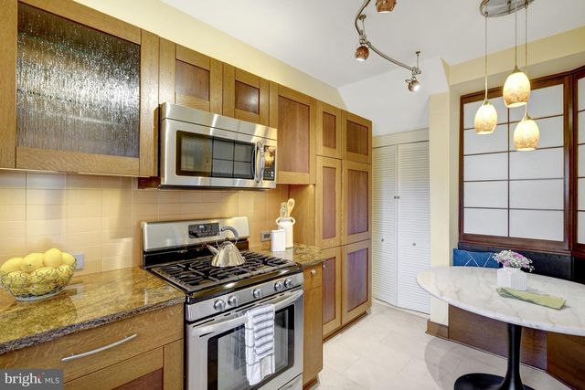 1647 PRESTON RD, Alexandria, VA 22302