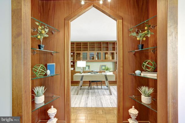 1647 PRESTON RD, Alexandria, VA 22302