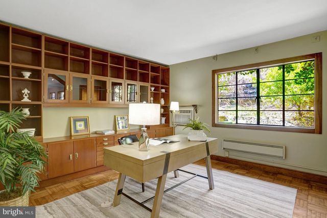 1647 PRESTON RD, Alexandria, VA 22302