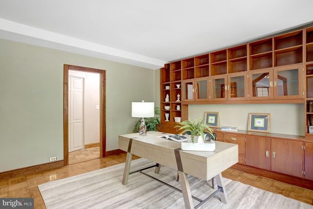 1647 PRESTON RD, Alexandria, VA 22302