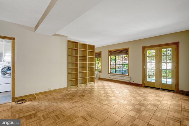 1647 PRESTON RD, Alexandria, VA 22302