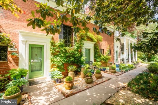 1647 PRESTON RD, Alexandria, VA 22302