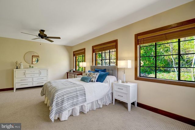 1647 PRESTON RD, Alexandria, VA 22302