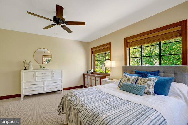 1647 PRESTON RD, Alexandria, VA 22302