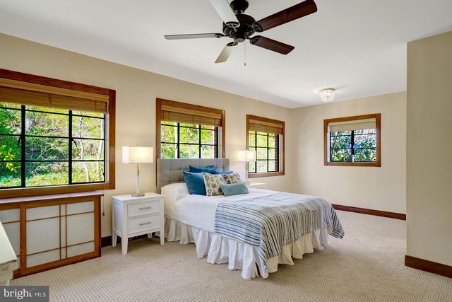 1647 PRESTON RD, Alexandria, VA 22302