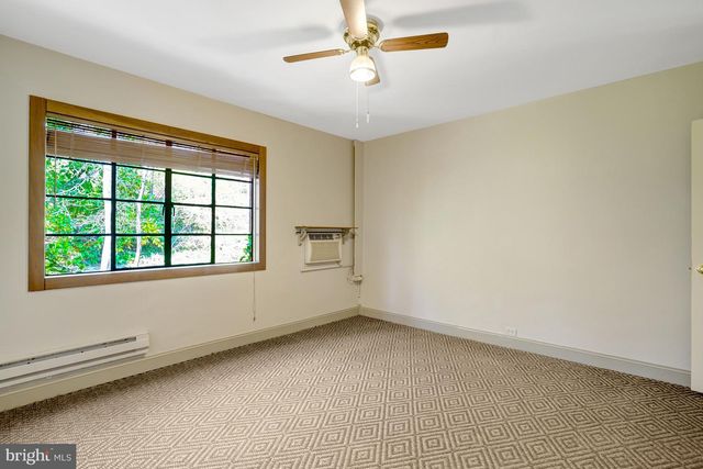 1647 PRESTON RD, Alexandria, VA 22302