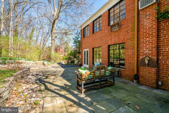 1647 PRESTON RD, Alexandria, VA 22302