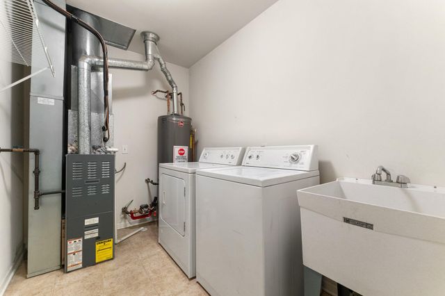 4401 W 73rd Court, Merrillville, IN 46410