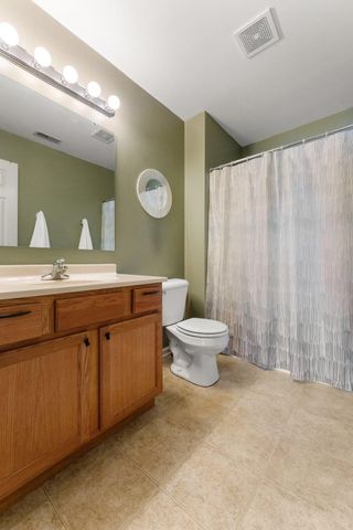 4401 W 73rd Court, Merrillville, IN 46410