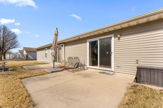 4401 W 73rd Court, Merrillville, IN 46410