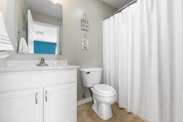 4401 W 73rd Court, Merrillville, IN 46410