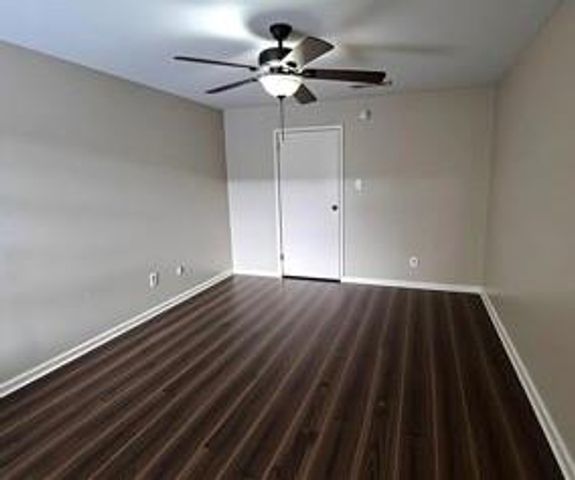 7400 Bellerive Drive 404, Houston, TX 77036