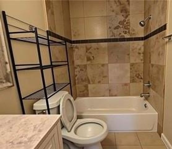 7400 Bellerive Drive 404, Houston, TX 77036