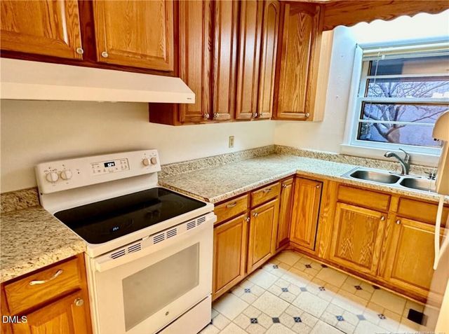 5214 Rodwell Road, Fayetteville, NC 28311