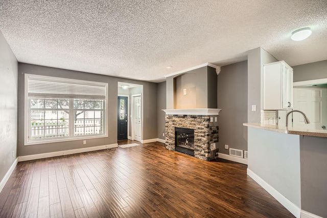 2029 Poppy Drive, Chanhassen, MN 55317