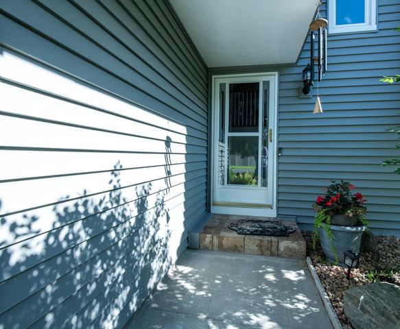 4444 101st Lane NE, Blaine, MN 55014