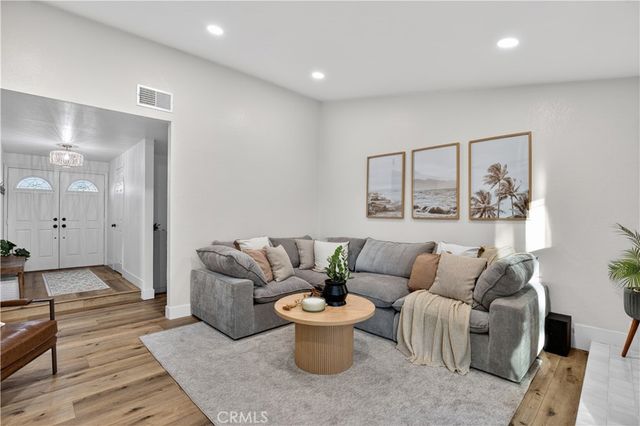 24891 Lirio, Mission Viejo, CA 92692