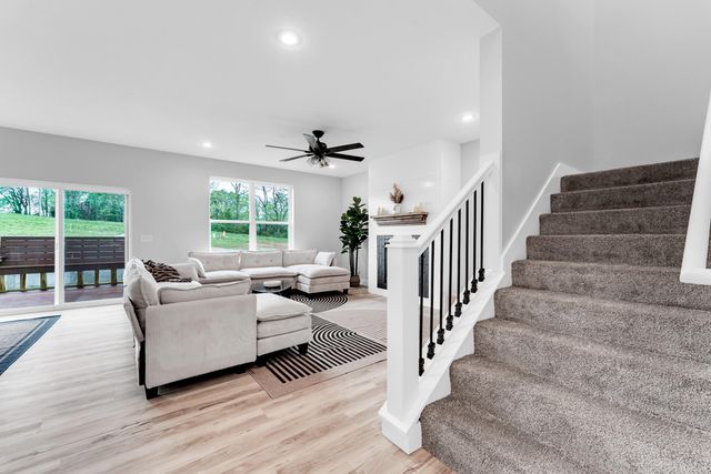5341 S Dayton Avenue, Springfield, MO 65810