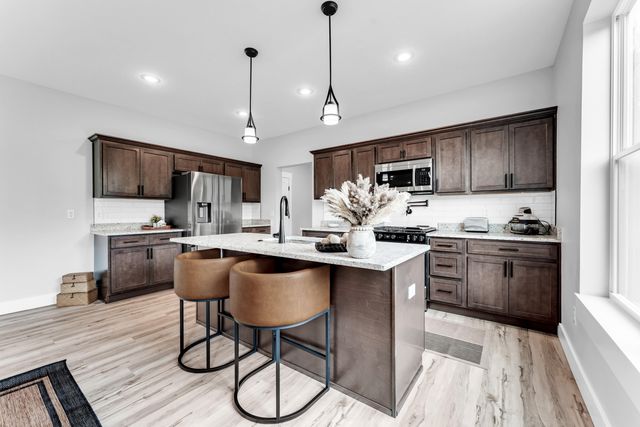 5341 S Dayton Avenue, Springfield, MO 65810