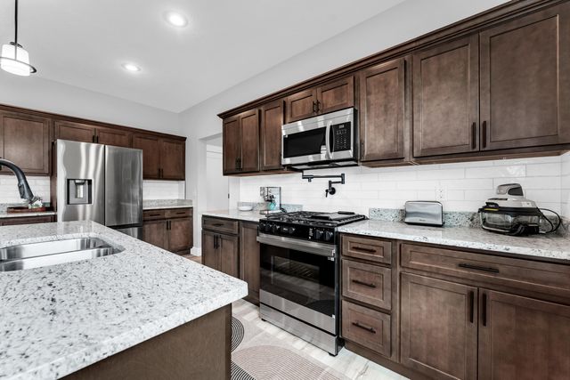 5341 S Dayton Avenue, Springfield, MO 65810