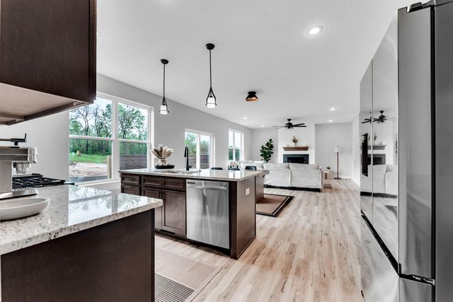5341 S Dayton Avenue, Springfield, MO 65810