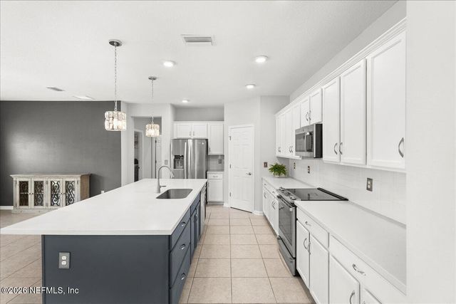 5645 HAMPTON CREEK Road, Jacksonville, FL 32218