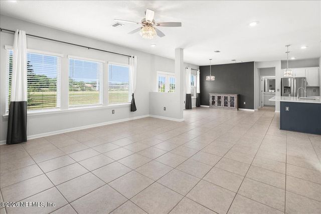 5645 HAMPTON CREEK Road, Jacksonville, FL 32218