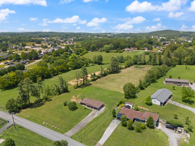 386 Boggs Road, London, KY 40744