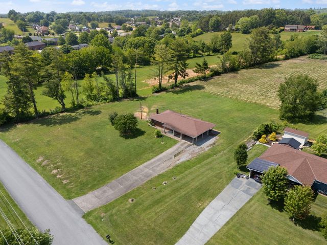 386 Boggs Road, London, KY 40744