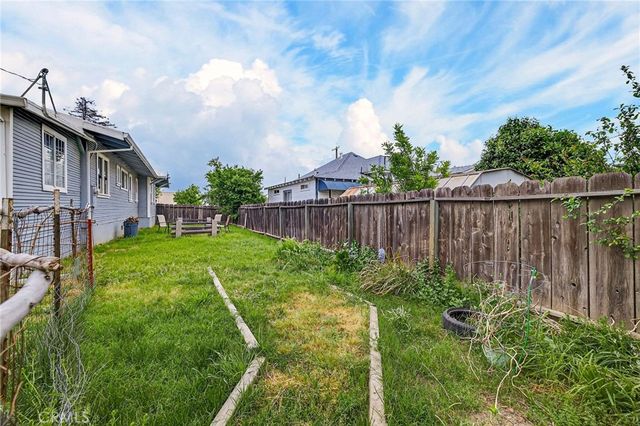 1121 Marin, Corning, CA 96021
