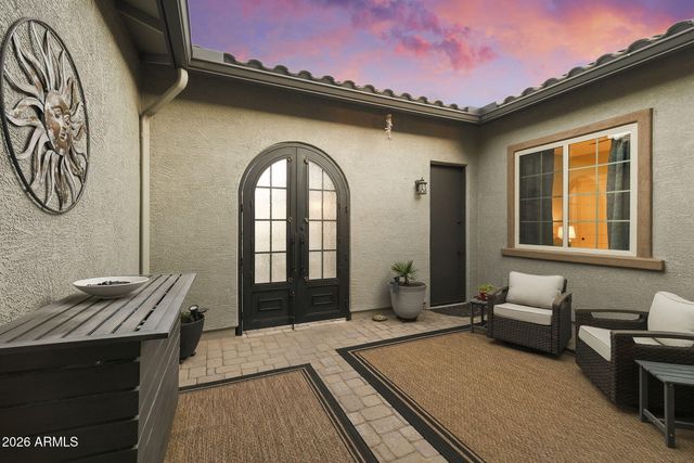 7606 S PENROSE Drive, Gilbert, AZ 85298