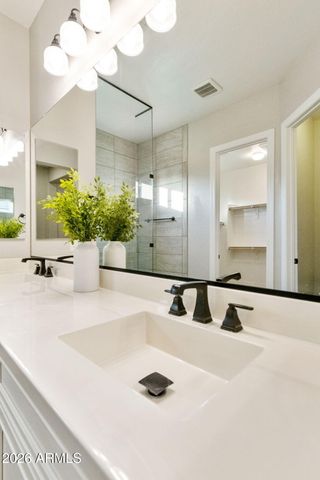 7606 S PENROSE Drive, Gilbert, AZ 85298
